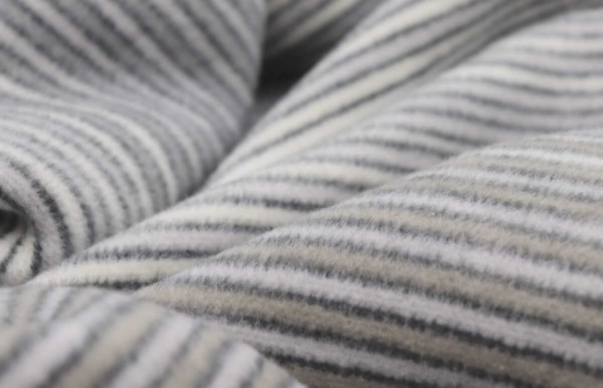 Pledas Lines Grey - Image 4